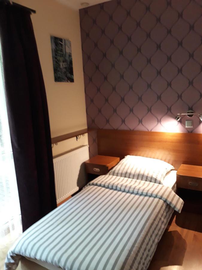 Bed & Breakfast Green Roof Rybarzowice  Ngoại thất bức ảnh